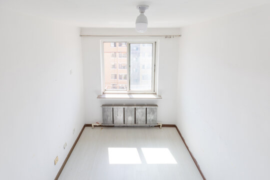 The interior of the empty room