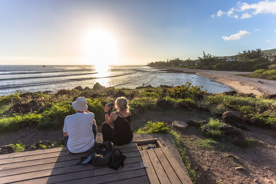 Coucher de soleil &agrave; la Pointe des Trous-Bassins, &icirc;le de La R&eacute;union 