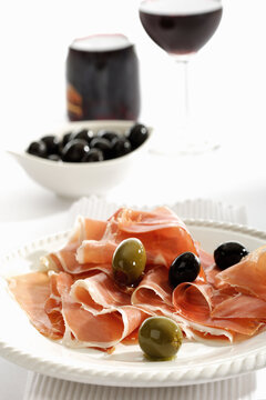 Parma ham and olives
