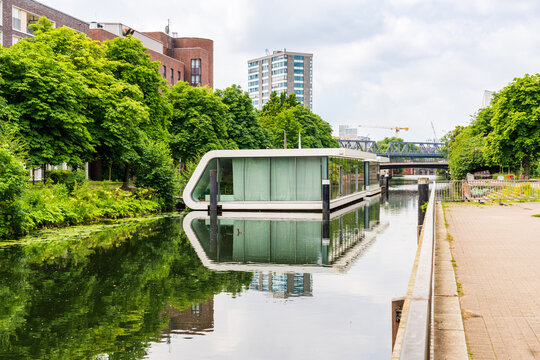Floating architecture sits on the Mittelkanal in Hamburg