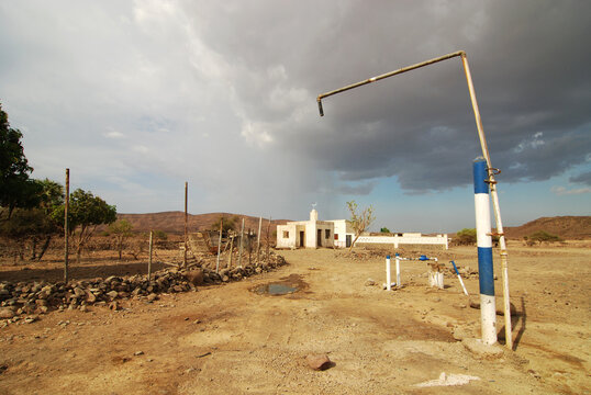 Djibouti, PK51, water installation as a shower from the ground