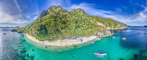 Fototapeta premium Tropical island beach near El Nido Palawan Philippines