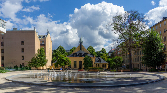 Stockholm Sankt Pauls park and fountain