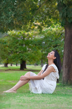 Young woman enjoying nature 
