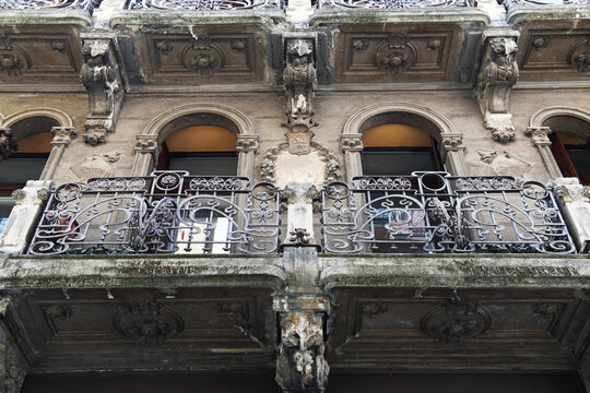 Upper facade of Casa Milza in Piacenza, a valuable Art Nouveau building located in Via XX Settembre, designed in 1914 by the Piacenza architect Giovanni Gazzola