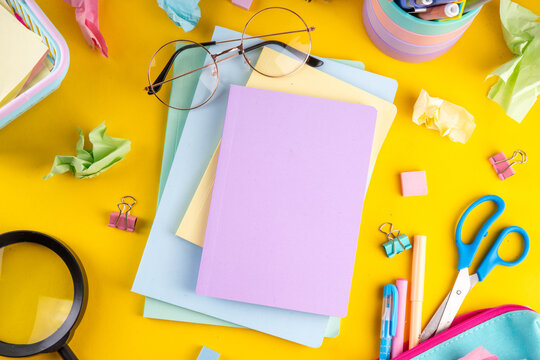Back to school, learning and education background