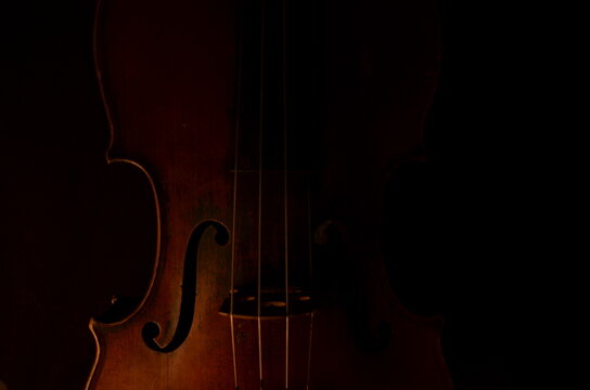 Violon romantique clair obscure