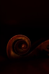 Volute violon jeux de lumière sensuel © isabelle