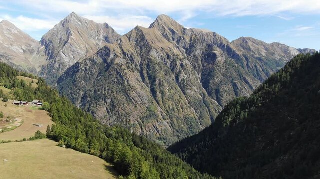 Valle d'otro e Monte Rosa ad Algana, in Valsesia, Piemonte