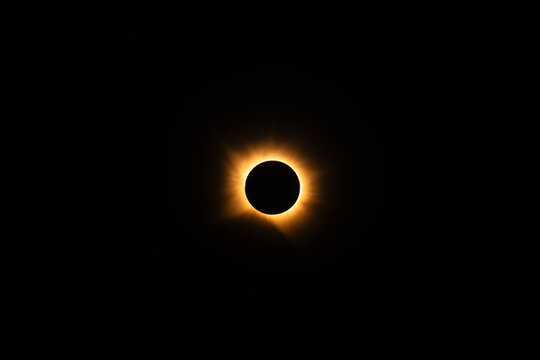 Corona solar del eclipse solar total espa&ntilde;a