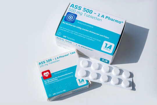 ASS 500 and ASS 100 medication boxes from 1A Pharma acetylsalicylic acid tablets, blister pack, German pharmaceutical products, pain relief and blood thinner medication, cardiovascular health care