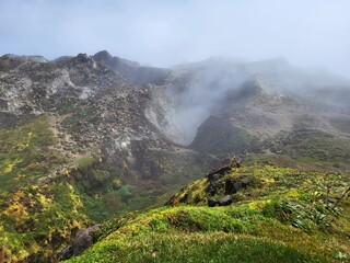 Volcan de la Soufrière, Guadeloupe © vouvraysan
