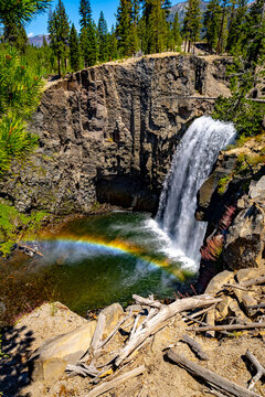 Rainbow Falls cascading over volcanic cliffs in Devils Postpile National Monument California