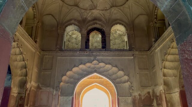 detailing  of tomb of safdarjung in delhi. one of the most unique tomb in delhi.