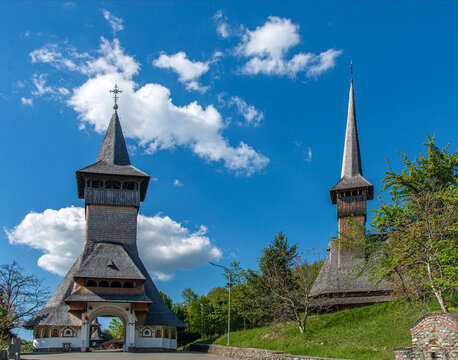 Entr&eacute;e du monast&egrave;re orthodoxe f&eacute;minin de Barsana, Maramures, Roumanie