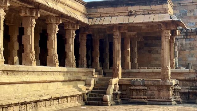 the popular Hindu Airavatesvara Temple, a UNESCO World Heritage site in Tamil Nadu, India, is a masterpiece of Chola architecture. Built in the 12th century.