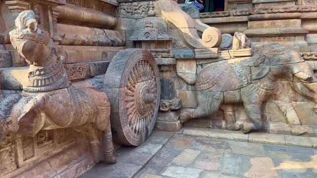 the popular Hindu Airavatesvara Temple, a UNESCO World Heritage site in Tamil Nadu, India, is a masterpiece of Chola architecture. Built in the 12th century.