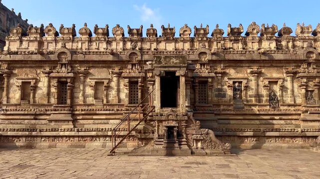 the popular Hindu Airavatesvara Temple, a UNESCO World Heritage site in Tamil Nadu, India, is a masterpiece of Chola architecture. Built in the 12th century.