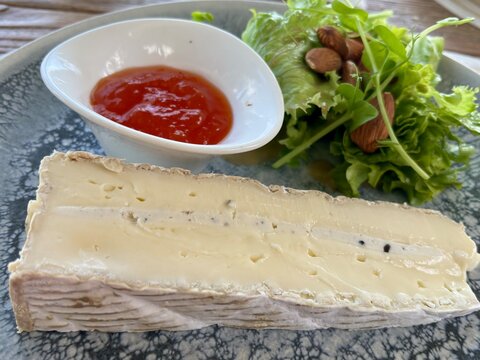 Brie truff&eacute;