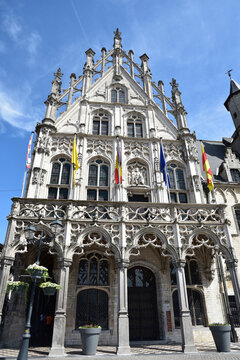 Palais flamand &agrave; Malines. Belgique