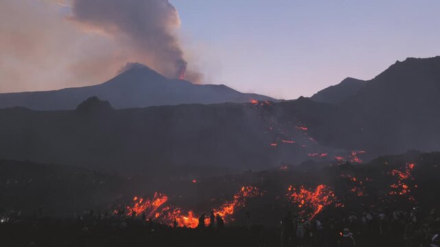 Vulcano Etna, eruzione agosto 2026