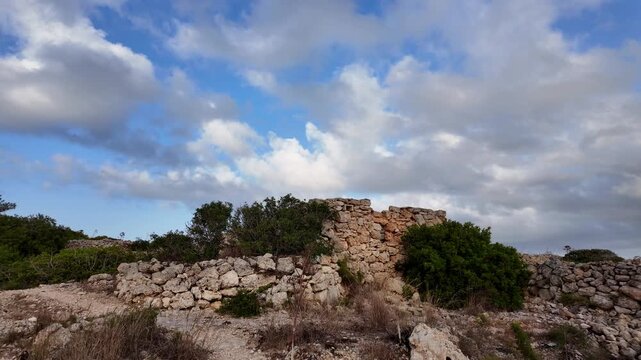 Malta, Xemxija Heritage trail - Punic caves and old farmers hut