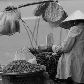 market vendor in Vietnam