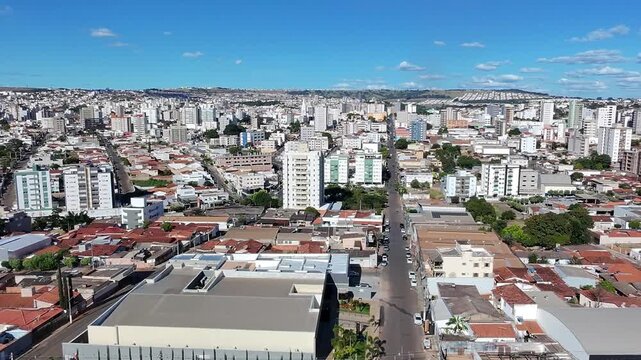 Vista a&eacute;rea dos bairros Santo Ant&ocirc;nio e V&aacute;rzea em Patos de Minas, Minas Gerais