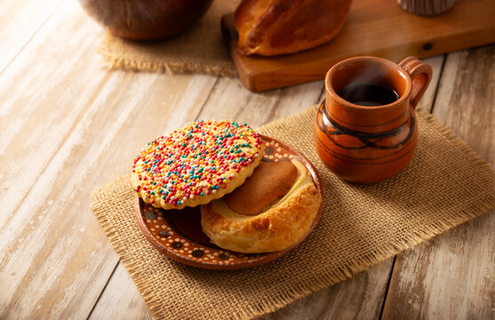 Mexican sweet bread, ojo de buey, galleta chochitos, made by hand, in Mexico it is called Pan Dulce and cannot be missing at breakfast or snack.