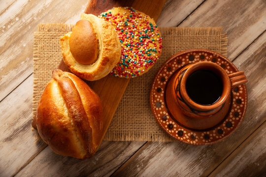 Mexican sweet bread, ojo de buey, galleta chochitos, made by hand, in Mexico it is called Pan Dulce and cannot be missing at breakfast or snack.