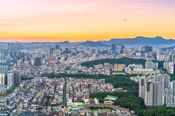 Fototapeta premium A stunning aerial view of the Seoul skyline at dusk, with the N Seoul Tower in the background. South Korea.