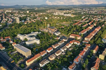 Fototapeta premium Fulda aus der Luft – Panorama der historischen Innenstadt und Umgebung