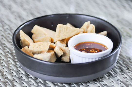 fried tofu with dip or bean cake, bean curd
