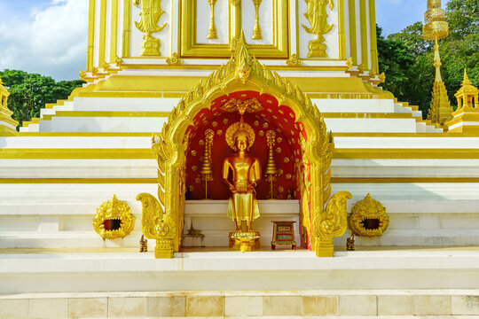 The beauty of Phra That Phanom in Nakhon Phanom province makes it one of the must-visit places in northeastern Thailand.