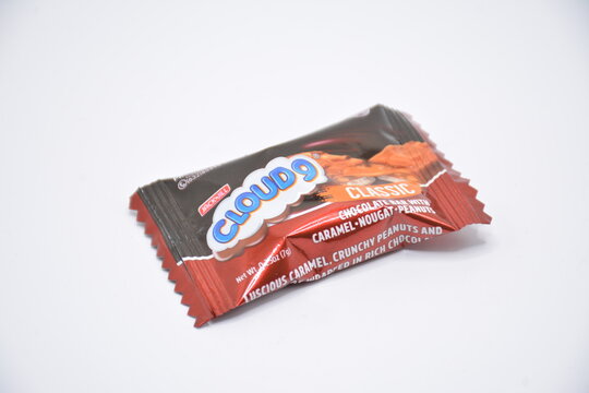 Jack and jill cloud 9 classic chocolate bar in Manila, Philippines