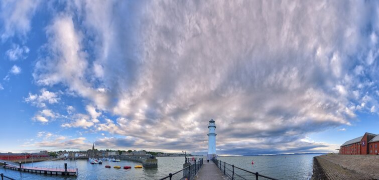 Lighthouse, Newhaven, Harbour, Edinburgh, Scotland, Great Britain