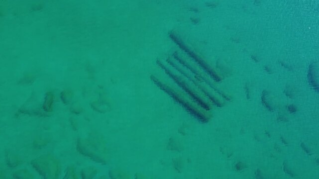 ARCHEOLOGIA SUBACQUEA AEREA, LE CINQUE COLONNE ROMANE DI TORRE CHIANCA A PORTO CESAREO