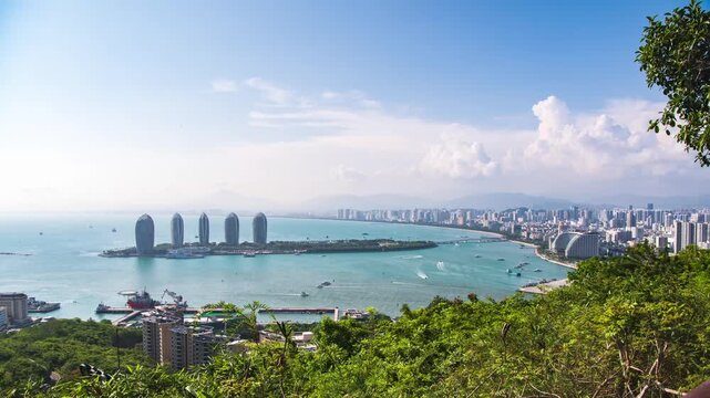 See the summer beauty of Phoenix Island at Luhuitou Scenic Area in Sanya, Hainan