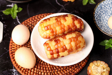 Sweet Glutinous Corn from Yunnan China with Colorful Kernels on Plate © CanVan