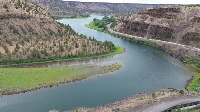 Lake Billy Chinook plateau - The Cove Palisades State Park, Oregon