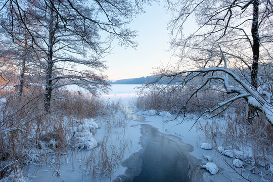 Germany, Kisslegg, frozen Argensee