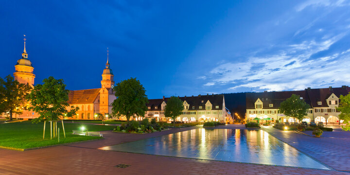 Germany, Baden Wurttemberg, Freudenstadt, View of parish church at night