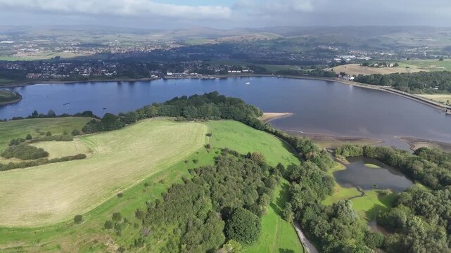 Hollingworth Lake