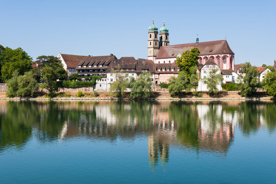 Kurstadt Bad S&auml;ckingen am Hochrhein mit Blick auf Fridolinsm&uuml;nster, Landkreis Waldshut