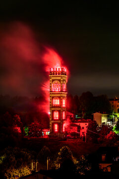 Fireworks in Cassacco. Tower burning. Traditions and shows in Friuli.