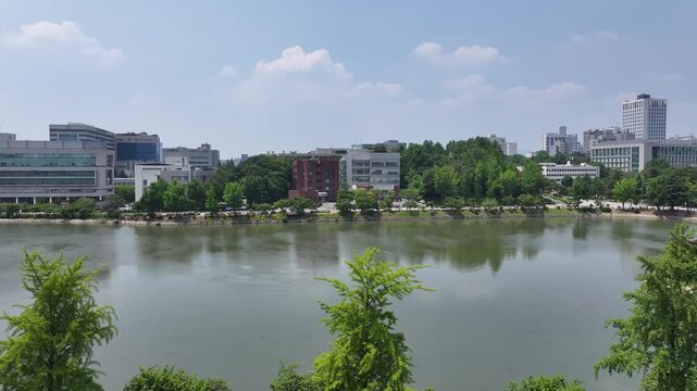 서울 어린이대공원과 건국대학교