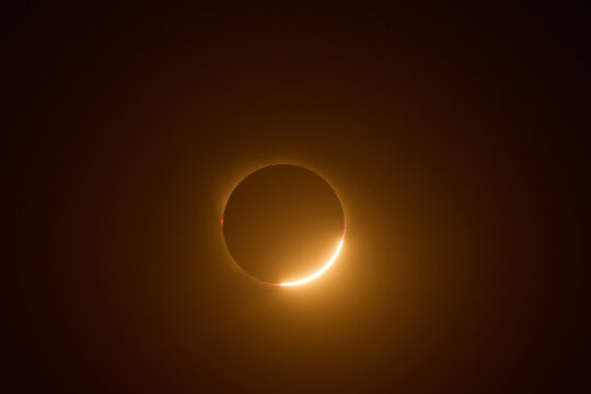 Total solar eclipse creating bright diamond ring effect