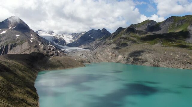 Lago del Gries dal passo della Novena, Svizzera