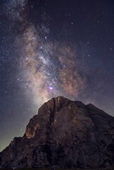 Fototapeta premium La Via Lattea sopra al Gran Sasso D'Italia 