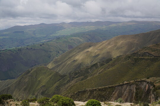 Monta&ntilde;as de los andes